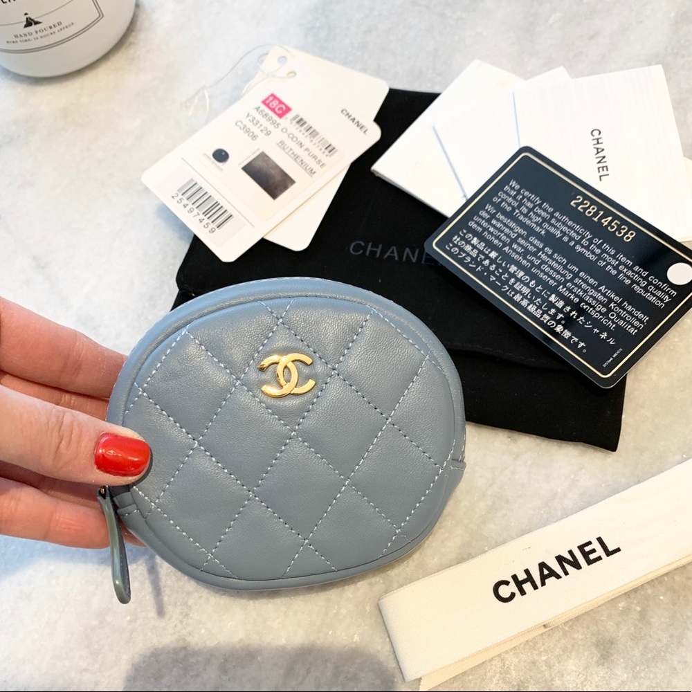 Caviar AAA QualIty Zippy Round Coin Purse